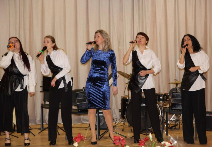 23 февраля — это не только день профессиональных военных, но и день всех мужчин — патриотов