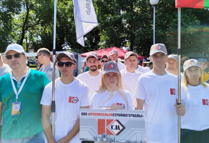 20 июня - команда ОАО «Красносельскстройматериалы» приняла участие в VIII Республиканском турнире по ТОРФЯНОМУ ФУТБОЛУ!